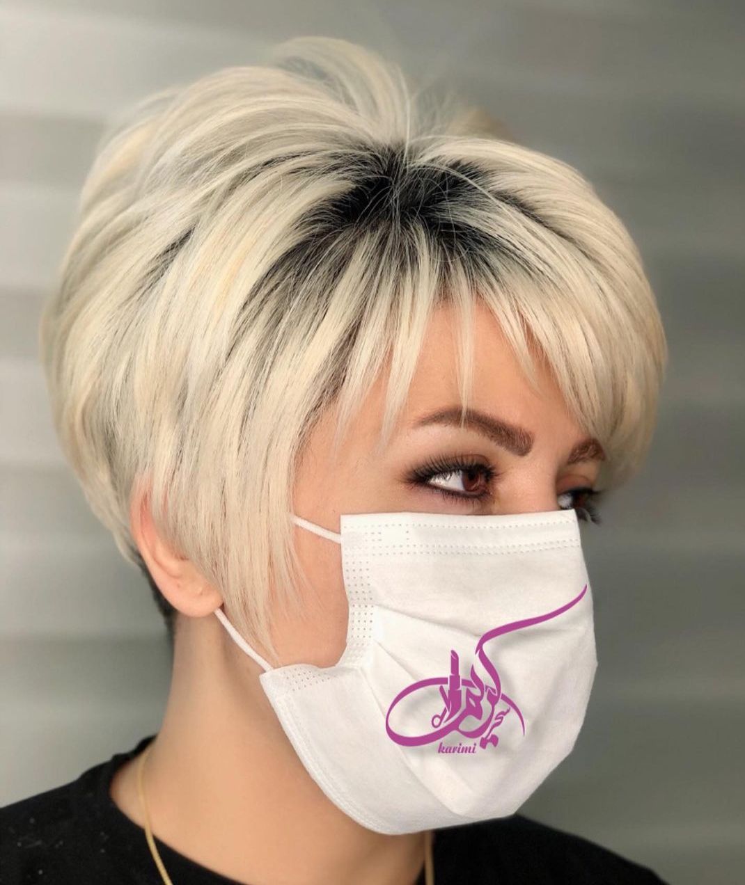 Black-and-Blonde Feathered Pixie-Bob